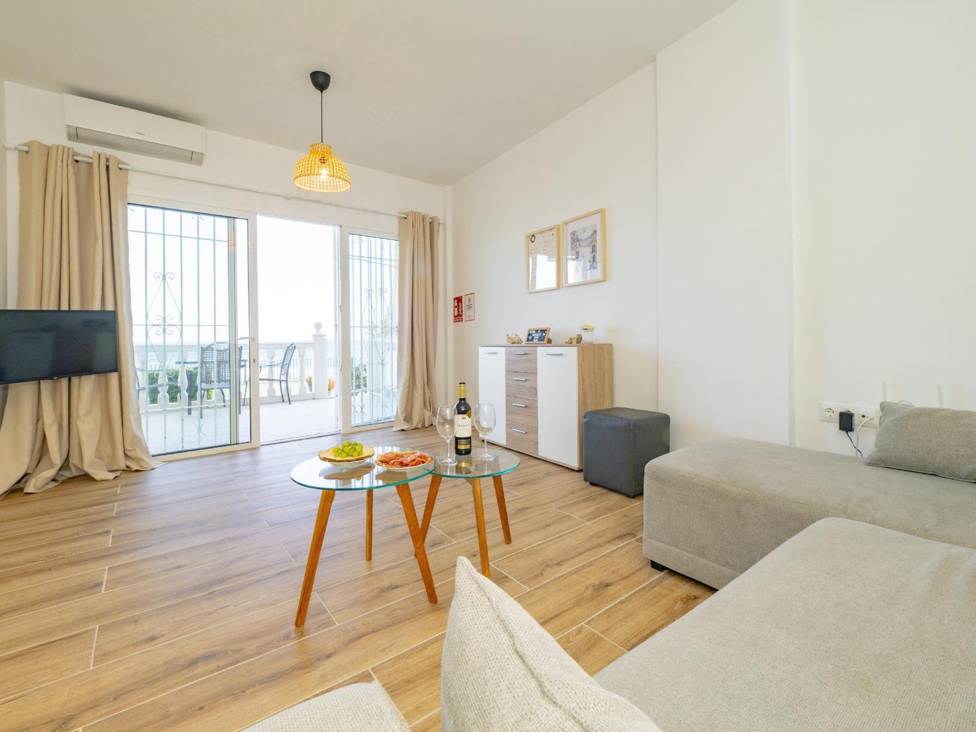 Apartment On Beach Mijas Sitio de Calahonda Exterior photo